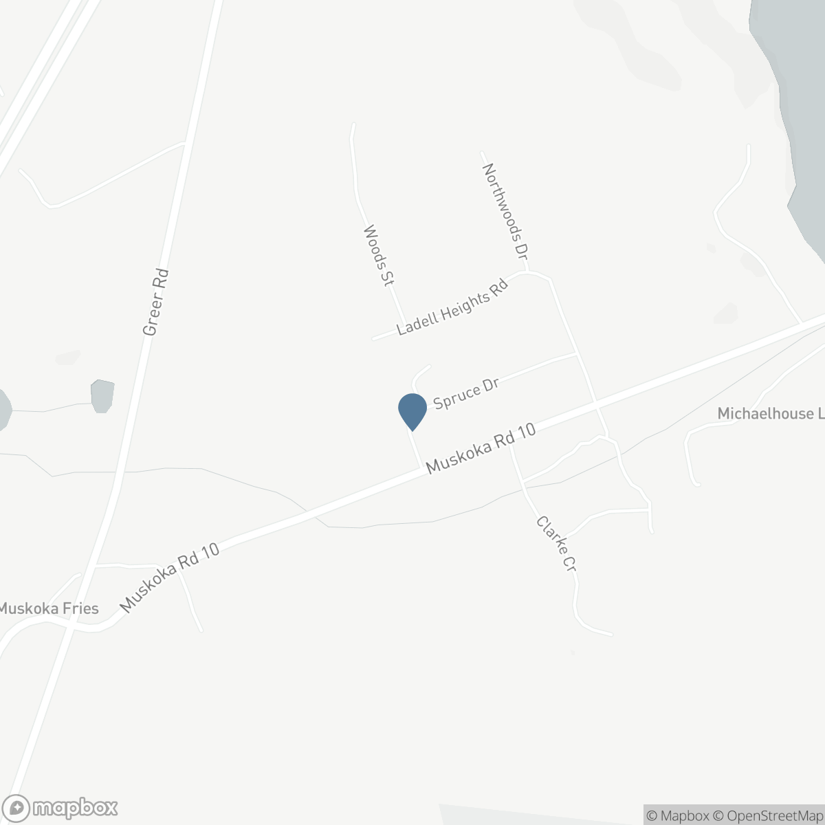 37 SPRUCE DRIVE S, Huntsville, Ontario P0B 1L0